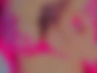 Live cam show with GiseleAlid - Tongue on SpunkLive
