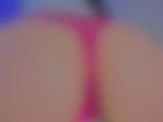 Live cam show with GiseleAlid - Tongue on crypto-cams