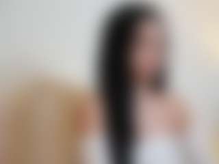 Live cam show with Amy - Small Ass on CamwithHer