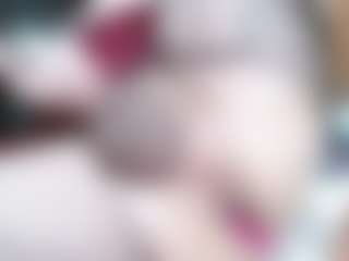 Live cam show with DEMONIC SUCCUBUS - Hazel Eyes on CamSextacy