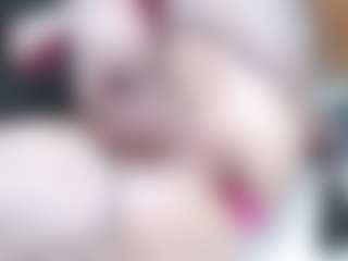 Live cam show with Heavenly Juice in Miami - Genital Piercings on Camsoda