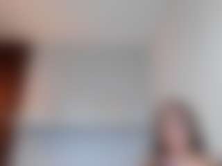 Live cam show with LANA - Athletic Public on CamSodaAdn