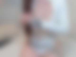 Live cam show with LANA - Skinny on CamSodaAdn