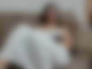 Live cam show with abbeyk11 - Ass Bouncing on Dolls Live