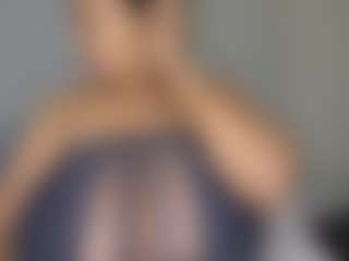 Show de cam en direct avec BustyAfribabe - Wife sur Camsoda