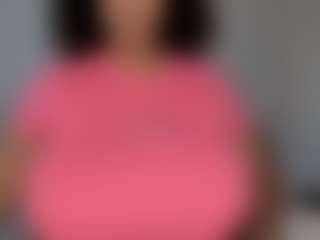 Live cam show with BustyAfribabe - Mature on TeamSkeetLive