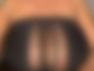 Live cam show with BustyAfribabe - Housewife on nudelive.tv