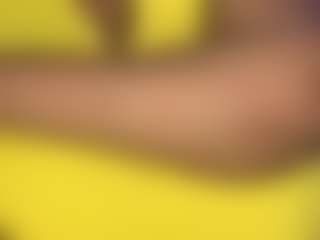 Live cam show with BustyAfribabe - Wife on AdultVida.com