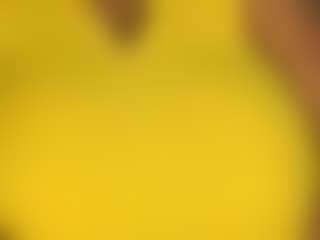 Live cam show with BustyAfribabe - Housewife on AdultVida.com