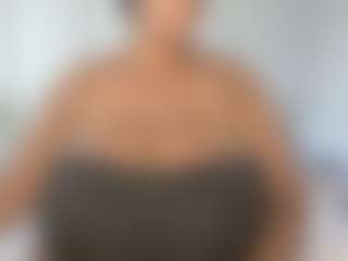 Live cam show with BustyAfribabe - Housewife on Camsoda