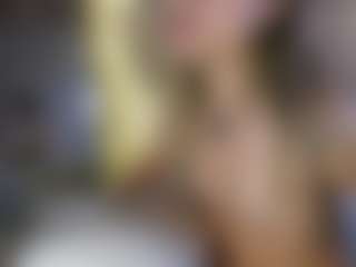 Live cam show with Gaby - Big Ass on CamClone