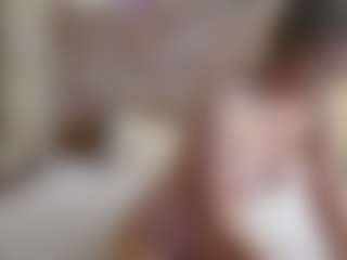 Live cam show with milfaolla - Living Room on Camiplay Live