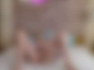Live cam show with milfaolla - Small Ass on Cam Slut