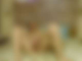 Live cam show with milfaolla - Blonde Hair Amateur on SxyPornLive