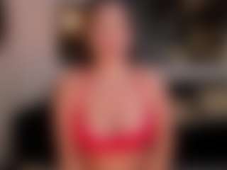 Valeria Roldan MILF webcam performer live streaming