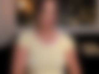 Valeria Roldan MILF webcam performer live streaming