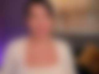 Live cam show with Valeria Roldan - Cum In Pussy on livesuperchat.net