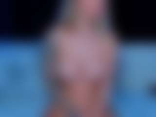 BlondeRiderxx's Live Sex Cam Show