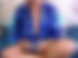 Live cam show with Kendrafosteer - Black Middle Aged on liverealitysex.com