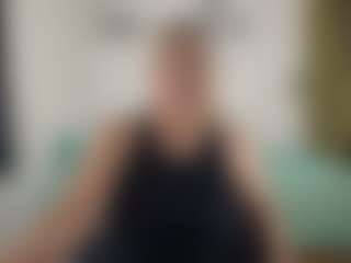 Live cam show with Renata salinas - Granny on hotwifechat.live | colombia