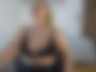 Renata salinas's Live Sex Cam Show
