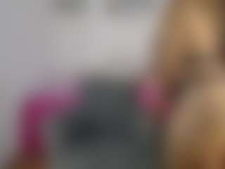 Renata salinas MILF webcam performer live streaming