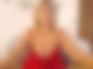 Renata salinas MILF webcam performer live streaming