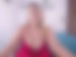 Live cam show with Renata salinas - Granny MILF on Camsoda