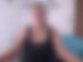 Live cam show with Renata salinas - Granny Blonde Hair on Camsoda