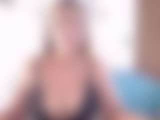 Live cam show with Renata salinas - Granny on CamSodaAdn