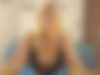 Show de cam en vivo con Renata salinas - Granny en Camsoda