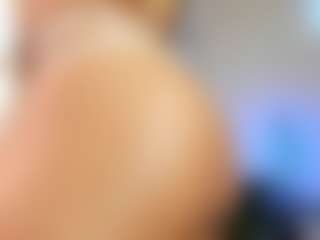 Live cam show with samy Gomez - Strip on madthumbs