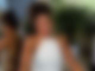 Live cam show with samy Gomez - Petite on madthumbs