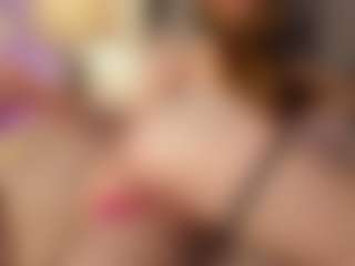 Live cam show with Susan - Red Hair on SxyPornLive