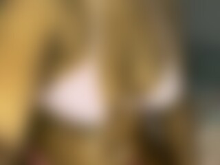 Cinnamons's Live Sex Cam Show