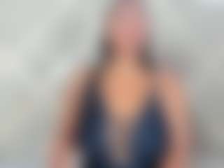 Live cam show with Sara - Body Massage on CamClone
