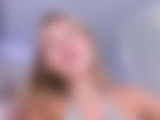 Live cam show with Chloe - Ball Sucking on Camsoda