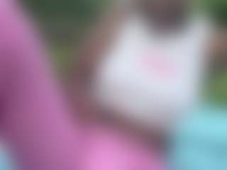 Live cam show with Mocha Kaia - Lovense on hotwifechat.live