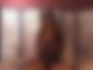 Live cam show with BeccaDelux - Brown Hair on chickslive.net