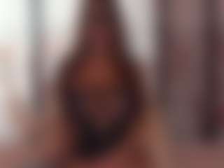 Live cam show with BeccaDelux - Granny on crypto-cams