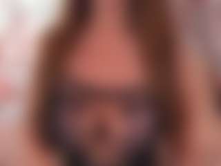 Live cam show with BeccaDelux - Lovense on CamwithHer