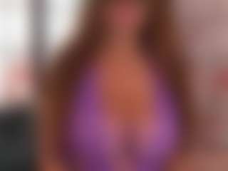 Live cam show with BeccaDelux - Brown Hair on PervPlay.com