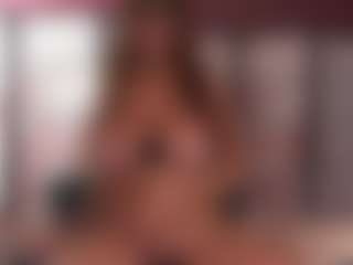 Live cam show with BeccaDelux - Brown Hair on SxyPornLive