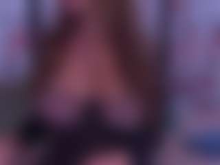 Live cam show with BeccaDelux - Granny Brown Hair on Uber Horny