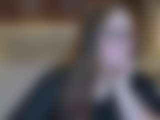 Live cam show with DaniellaGrace - Skinny Ebony on AdultVida.com