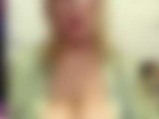 Live cam show with IlariaCetoi - Mature on Soda Cam