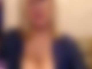 IlariaCetoi's Live Sex Cam Show