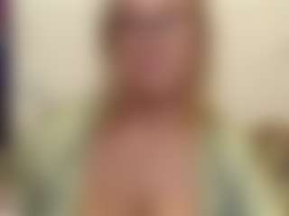 IlariaCetoi's Live Sex Cam Show