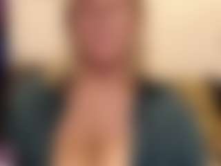 IlariaCetoi MILF webcam performer live streaming