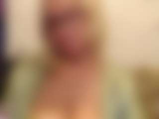 Live cam show with IlariaCetoi - Mature on Camsoda